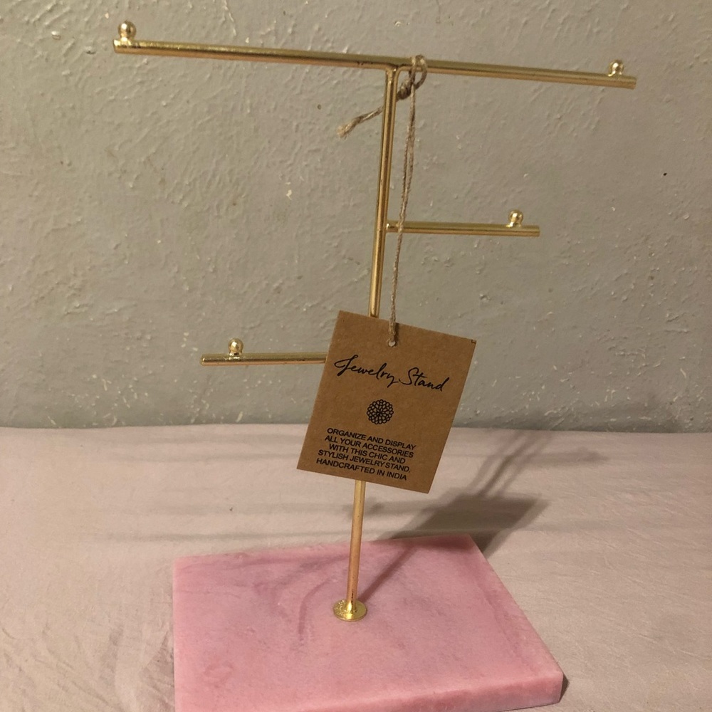 Jewelry stand